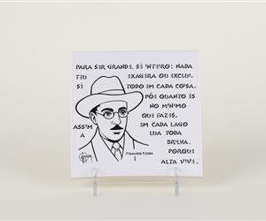 Azulejo Fernando Pessoa - M