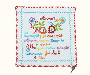 Lenço dos Namorados bordado Vila Verde S